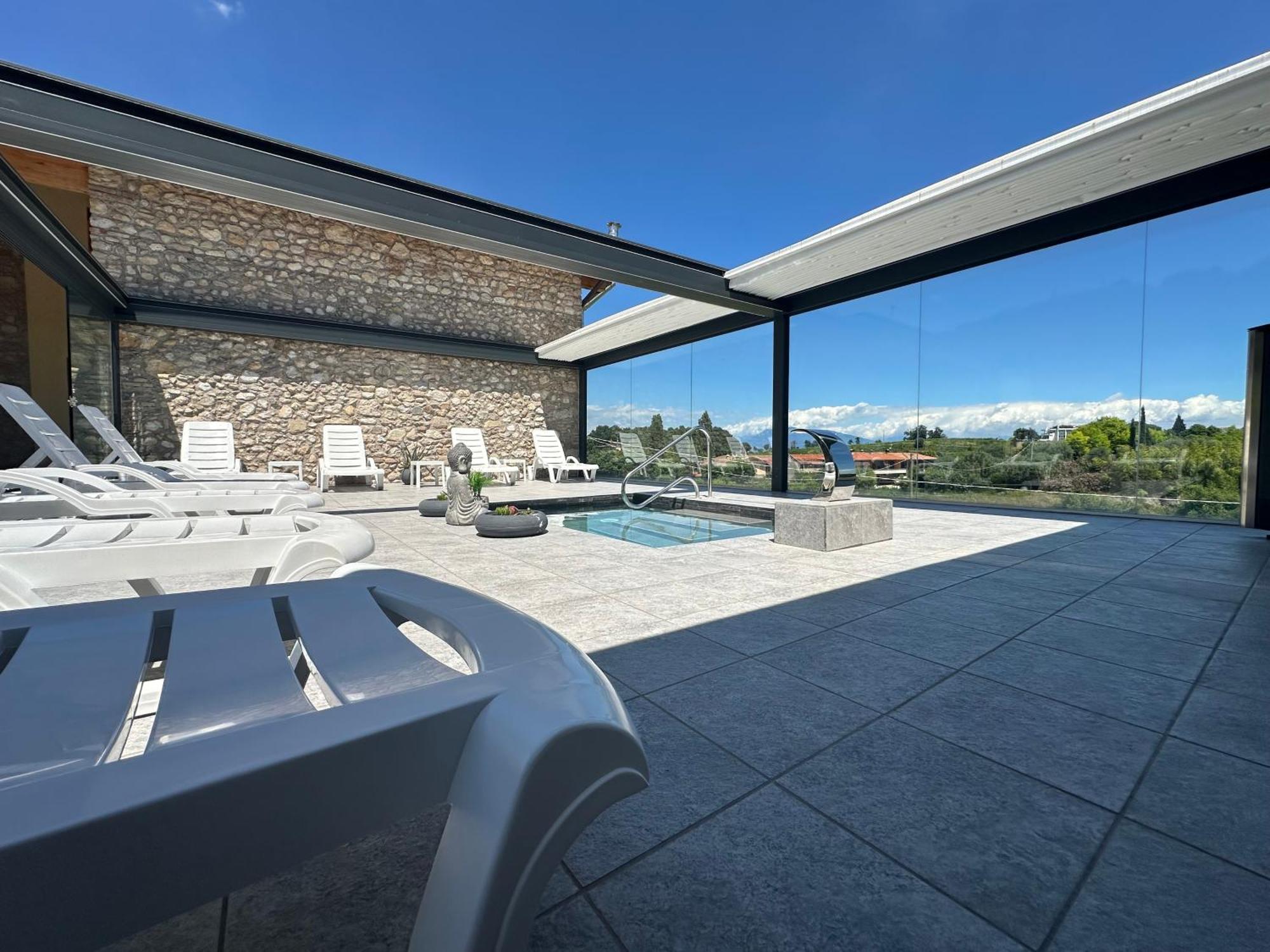 Agriturismo Al Mancino Лонато Екстериор снимка
